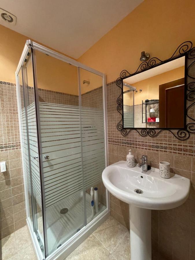 Lafrenchtouch - Relajate Y Desconecta Al Pueblo Villa Villanueva de Tapia Luaran gambar